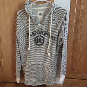 NWT Maui Hoodie and sweatshirt